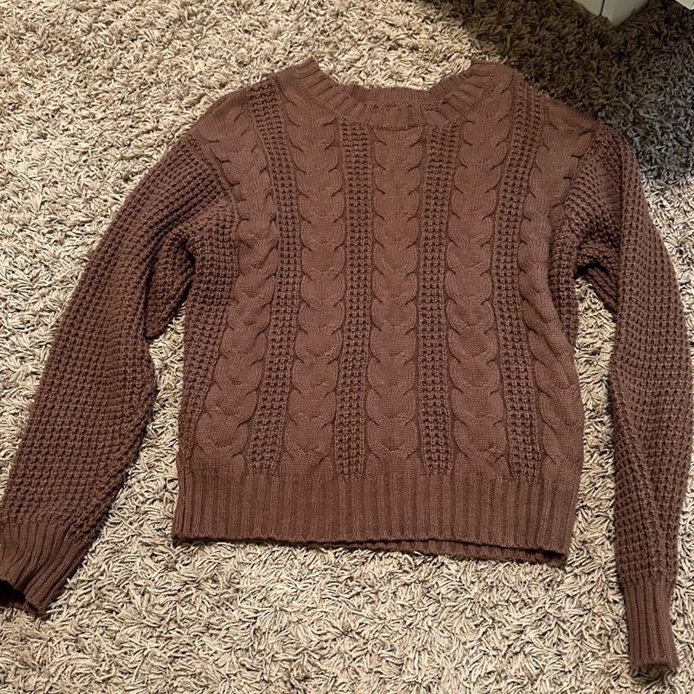 Small barely worn sweater